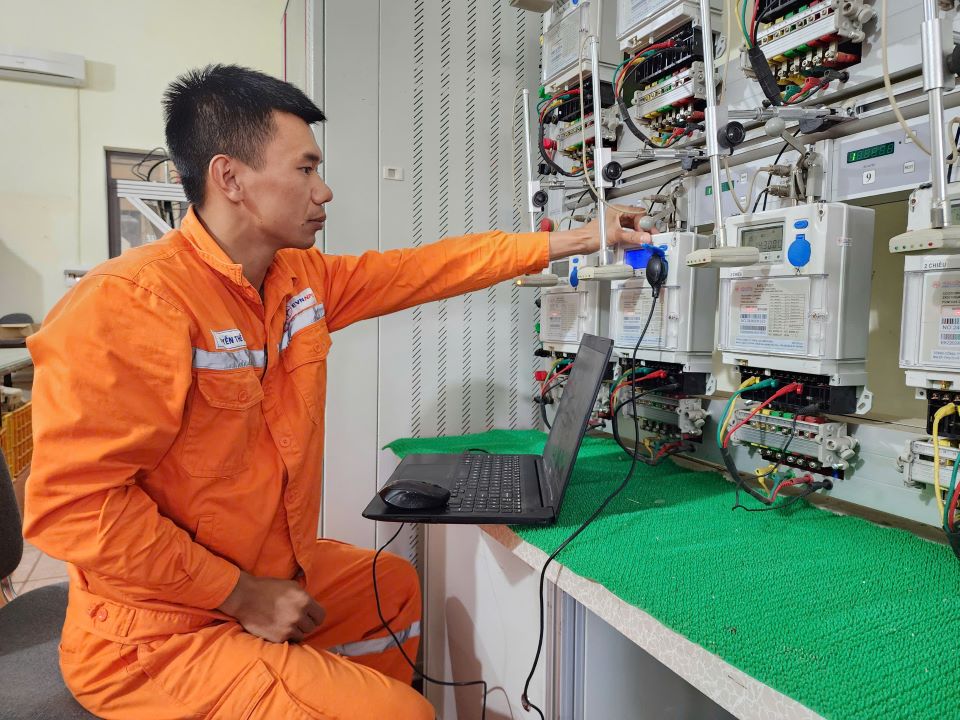 Trung tâm Thí nghiệm Điện Sơn La thực hiện tốt các quy định của pháp luật đối với hoạt động kiểm định phương tiện đo